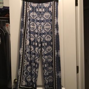 Woman’s knit pant